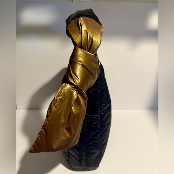 NWT Caraa Sport Fractus Quilted Puffer Tote Bag Black Gold NEW - Picture 4 of 9